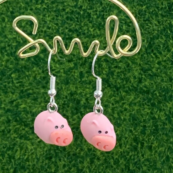 Pig Earring, Piggy, Pig Jewelry, Pig Charm, Gift Idea, Silly Animal Earring, Hog - Picture 4 of 9